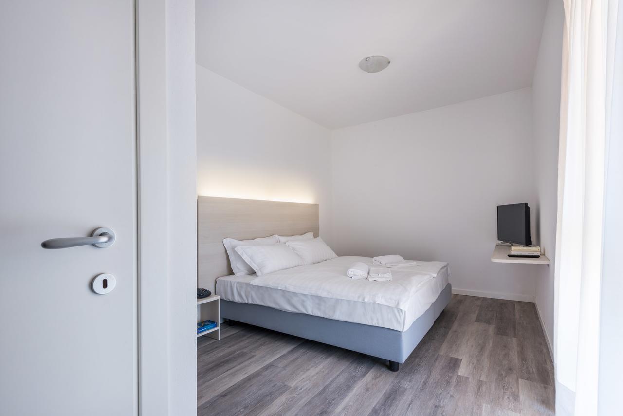 Hotel Internazionale Луїно Екстер'єр фото